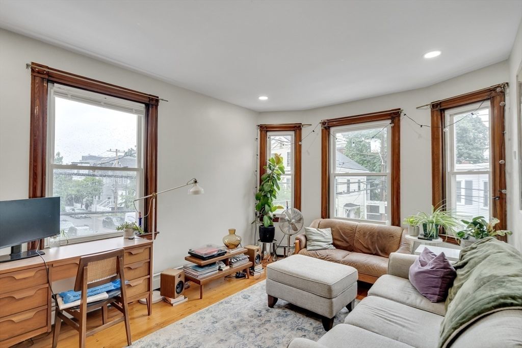 Home Office, Interior, Living room, Recessed Lighting, Wood Texture Flooring