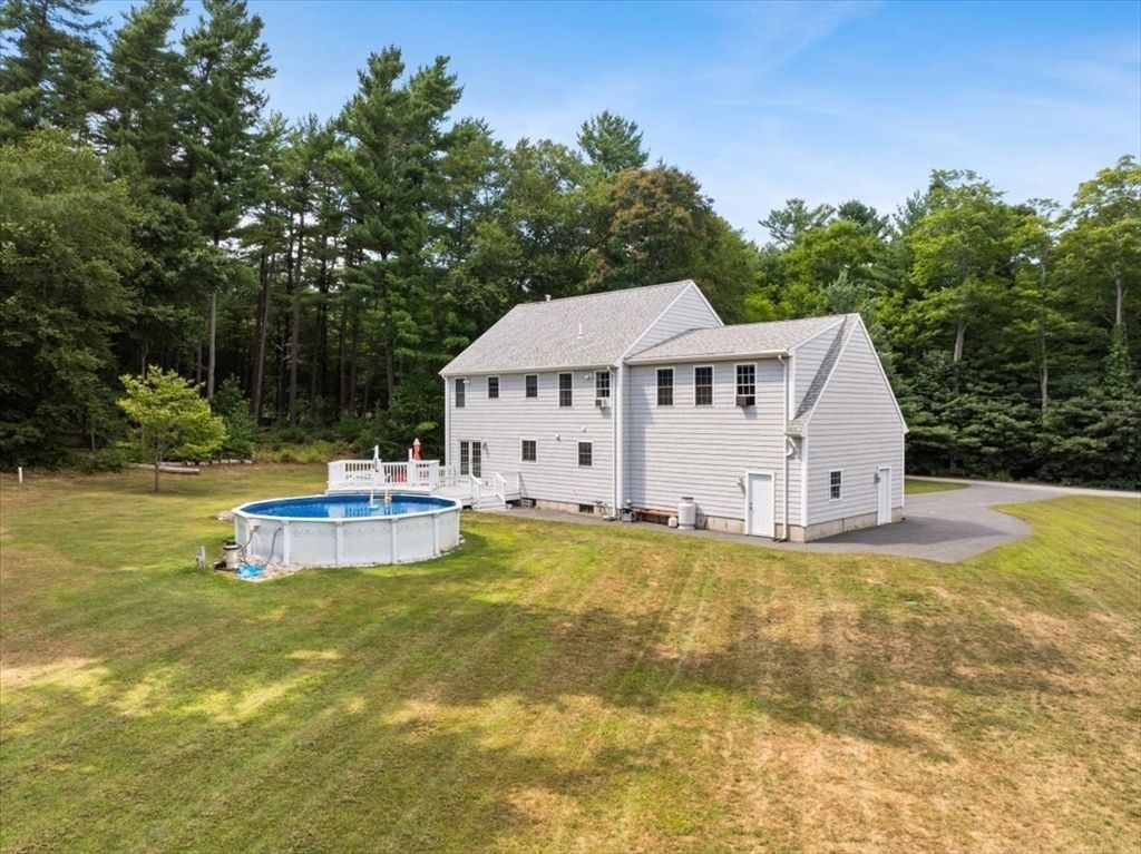 Backyard, Exterior, Pool