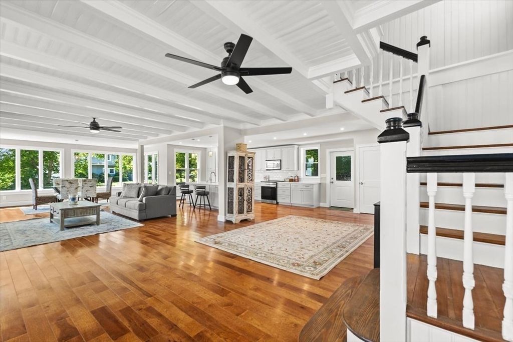 Interior, Kitchen, Living room, Recessed Lighting, Wood Texture Flooring