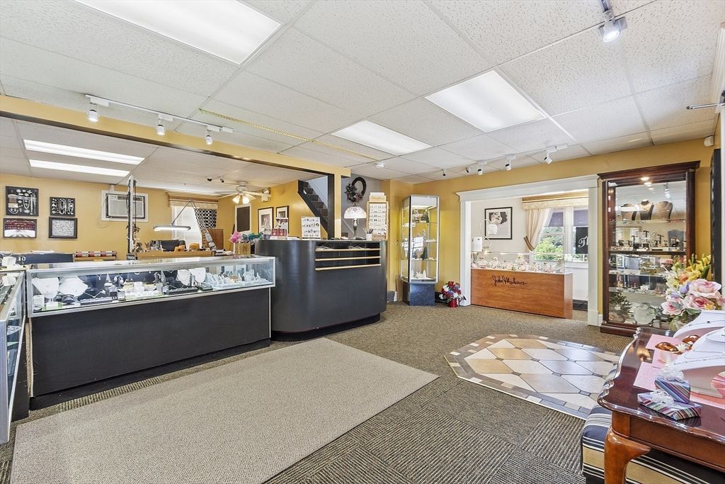 Interior, Recessed Lighting
