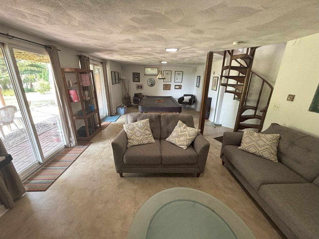 Interior, Living room, Pendant Lights