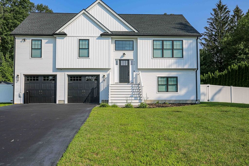 Attached, Exterior, Facade, Farmhouse