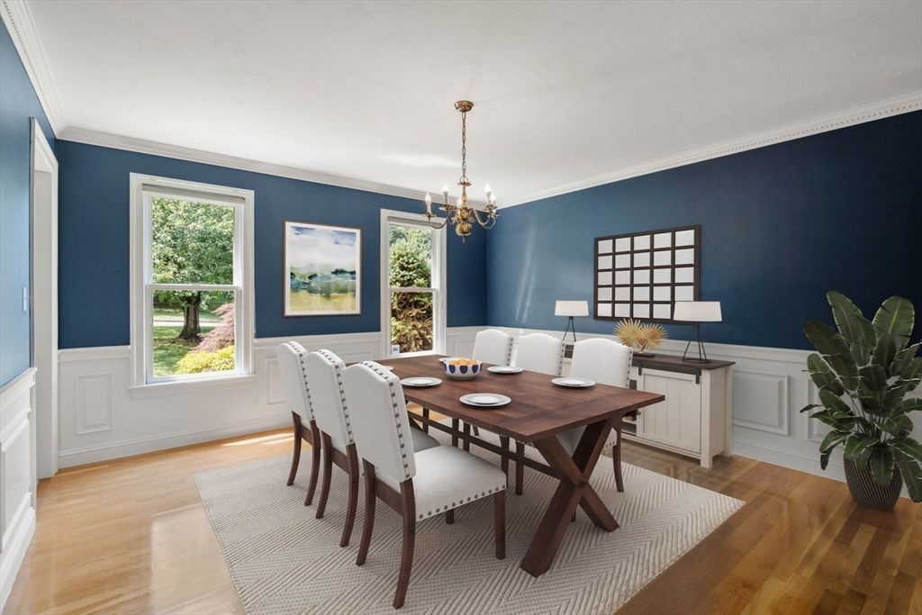 Chandelier, Dining room, Interior, Pendant Lights, Wood Texture Flooring