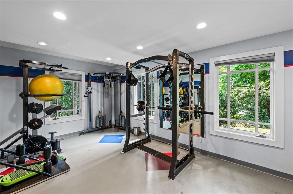 Fitness Equipment, Interior, Recessed Lighting