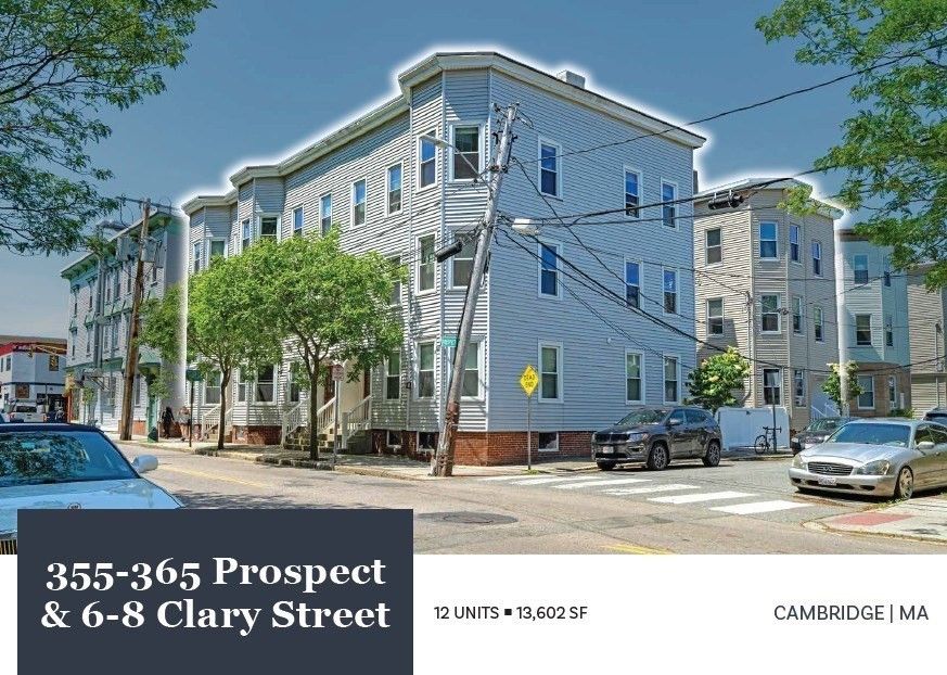 Exterior, Facade, Rowhouse