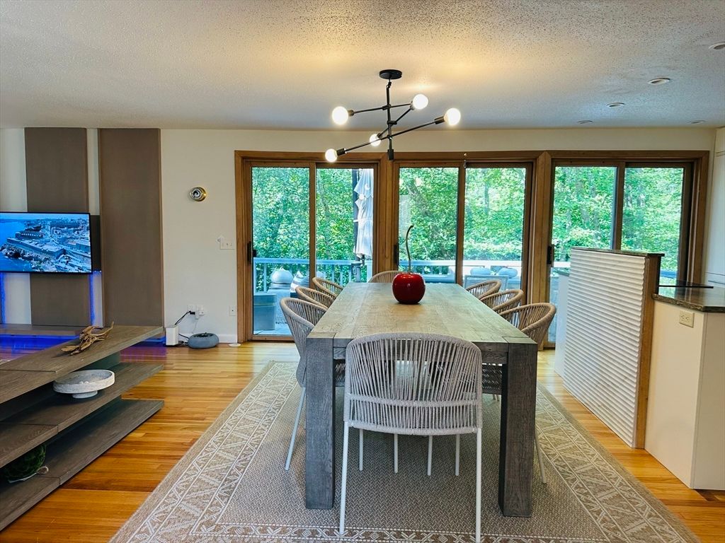 Dining room, Interior, Pendant Lights, Recessed Lighting, Wood Texture Flooring