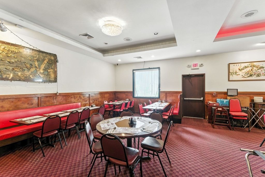 Chandelier, Dining room, Interior, Recessed Lighting