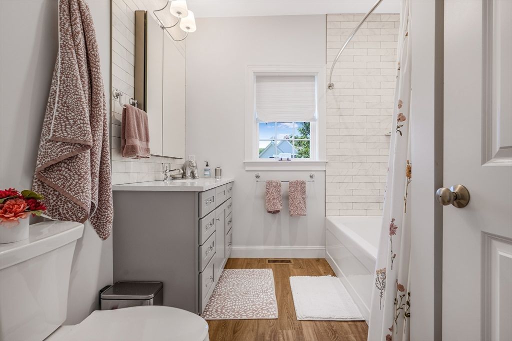 Bathroom, Interior, Wood Texture Flooring