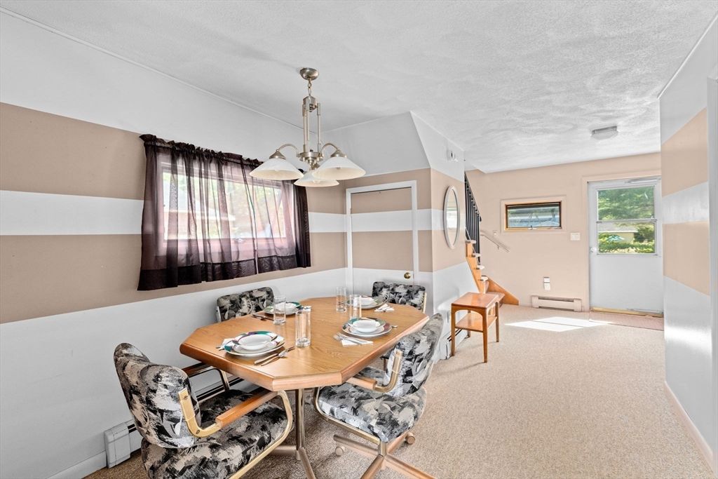 Dining room, Interior, Pendant Lights