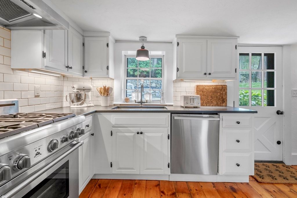 Interior, Kitchen, Pendant Lights, Stainless Steel Appliances, Wood Texture Flooring