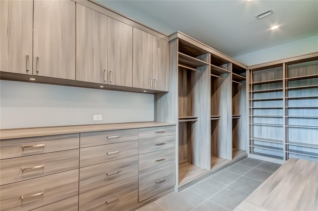 Interior, Recessed Lighting, Walk-in Closets