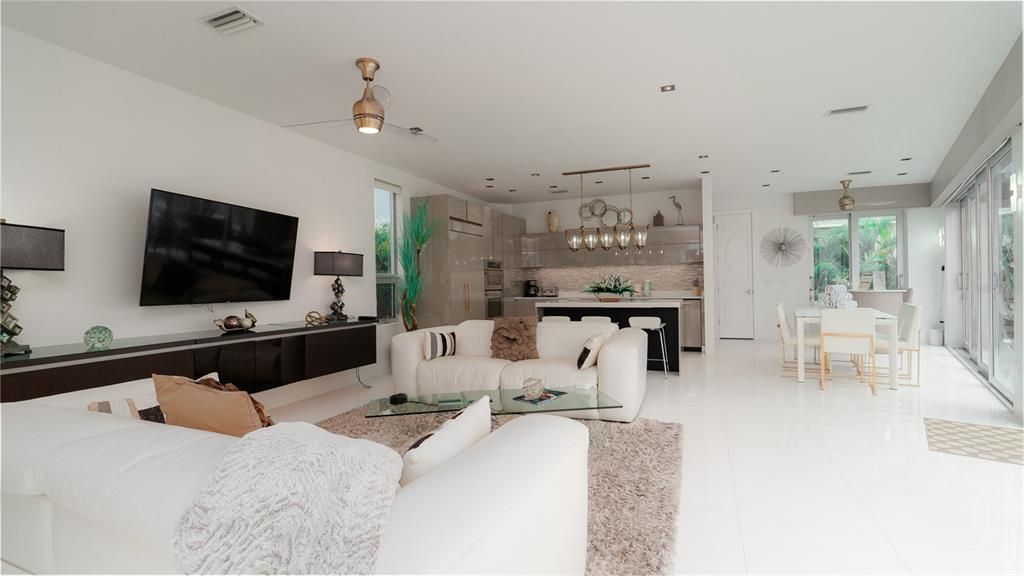 Dining room, Interior, Kitchen, Living room, Pendant Lights, Recessed Lighting