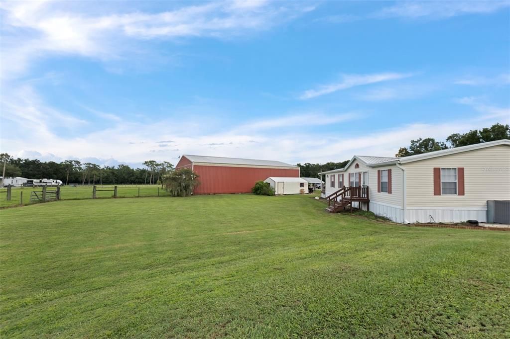 Backyard, Exterior