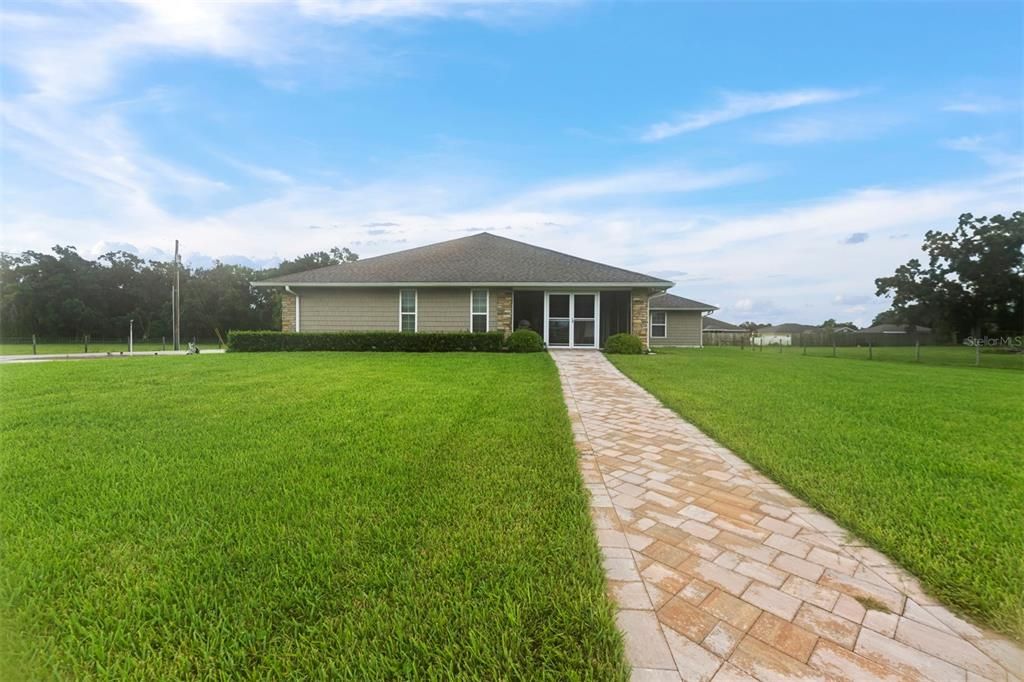 Backyard, Exterior