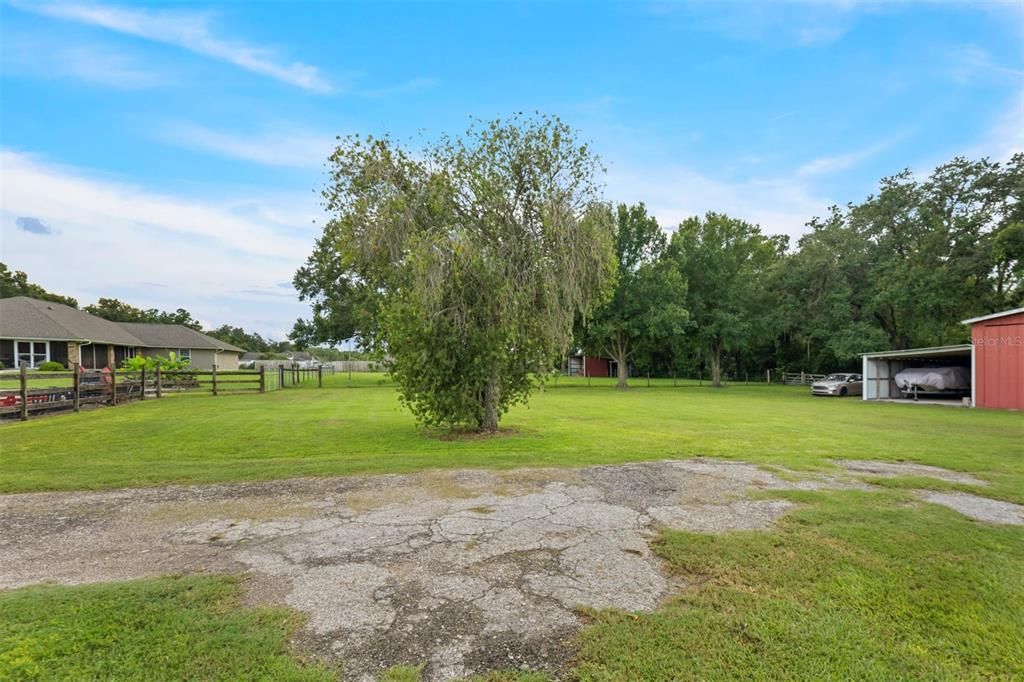 Backyard, Exterior