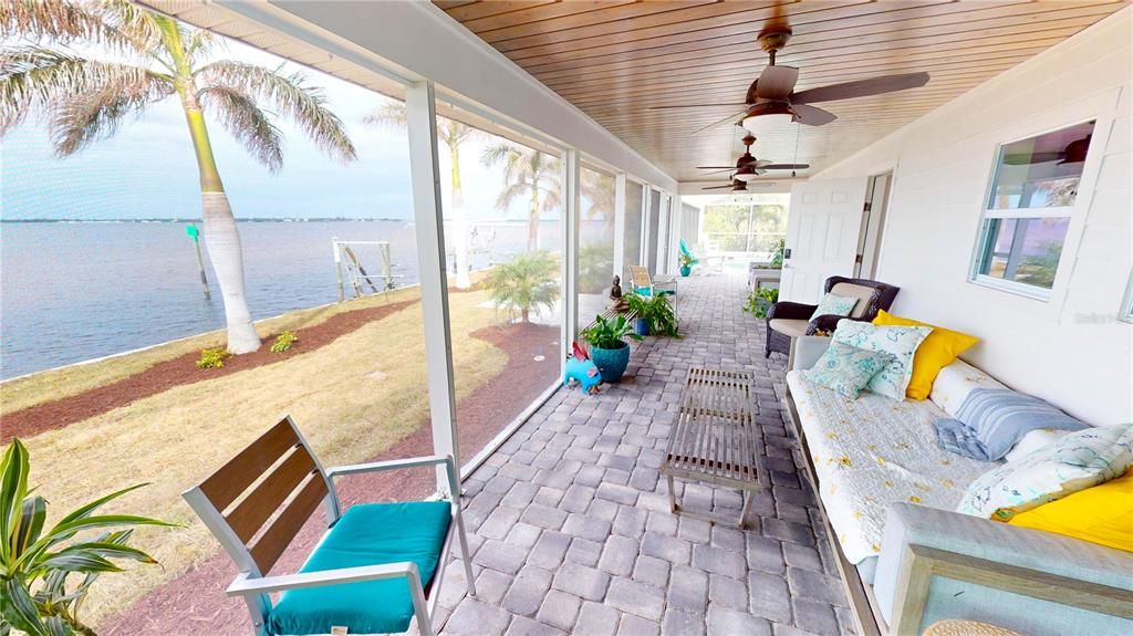 Interior, Sun Room, Water