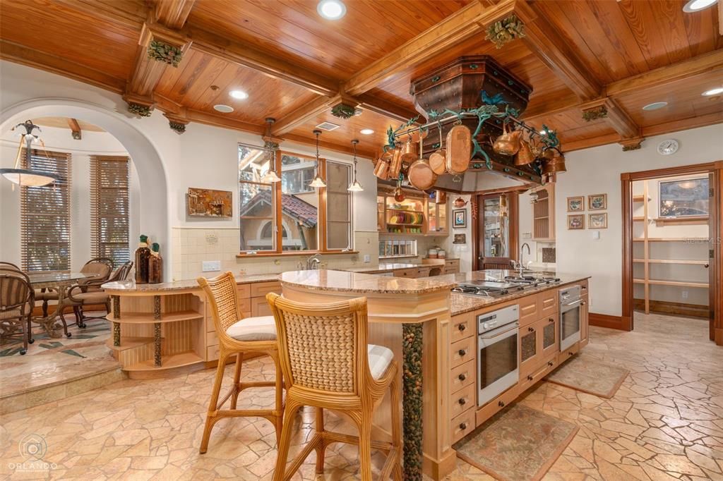 Dining room, Interior, Kitchen, Pendant Lights, Recessed Lighting, Stainless Steel Appliances, Wooden Beams, Wooden Ceilings
