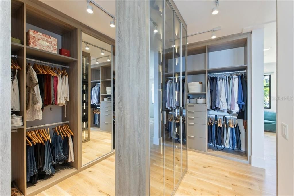 Interior, Recessed Lighting, Walk-in Closets, Wood Texture Flooring
