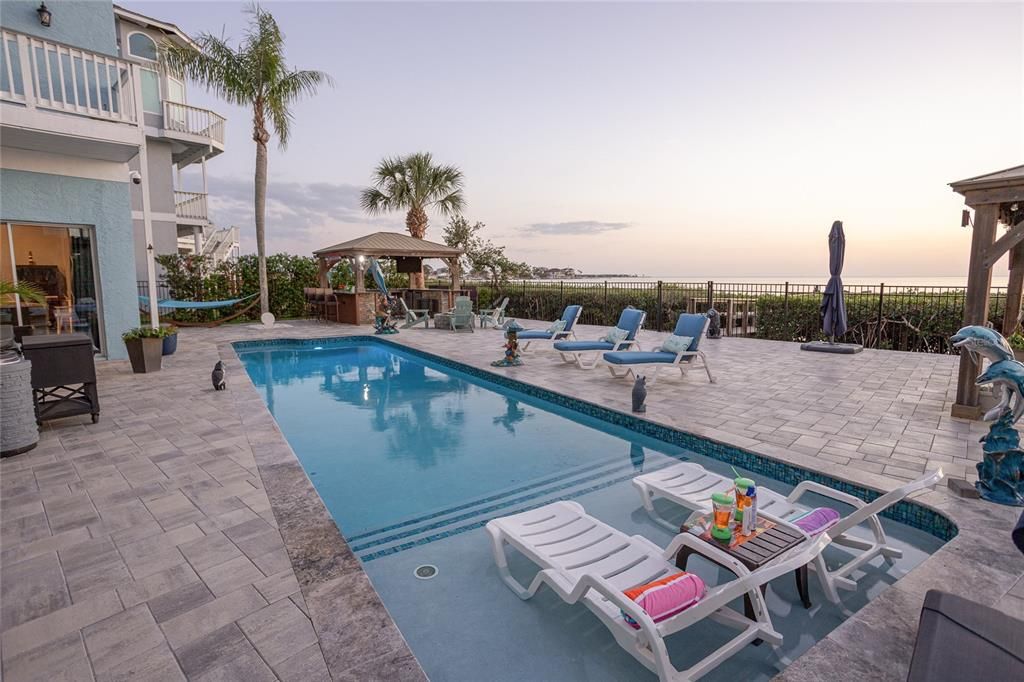 Exterior, Pool, Water