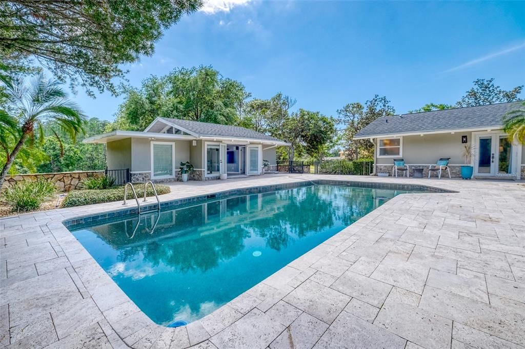 Exterior, Pool