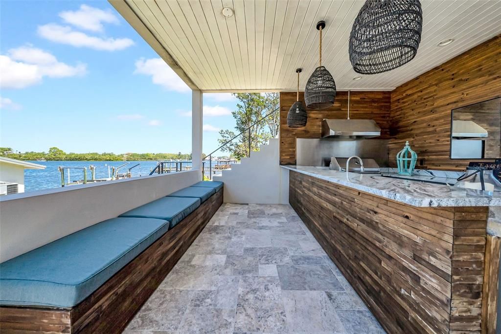 Exterior, Outdoor Kitchen, Water