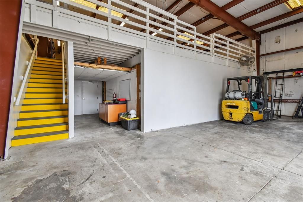 Garage, Interior