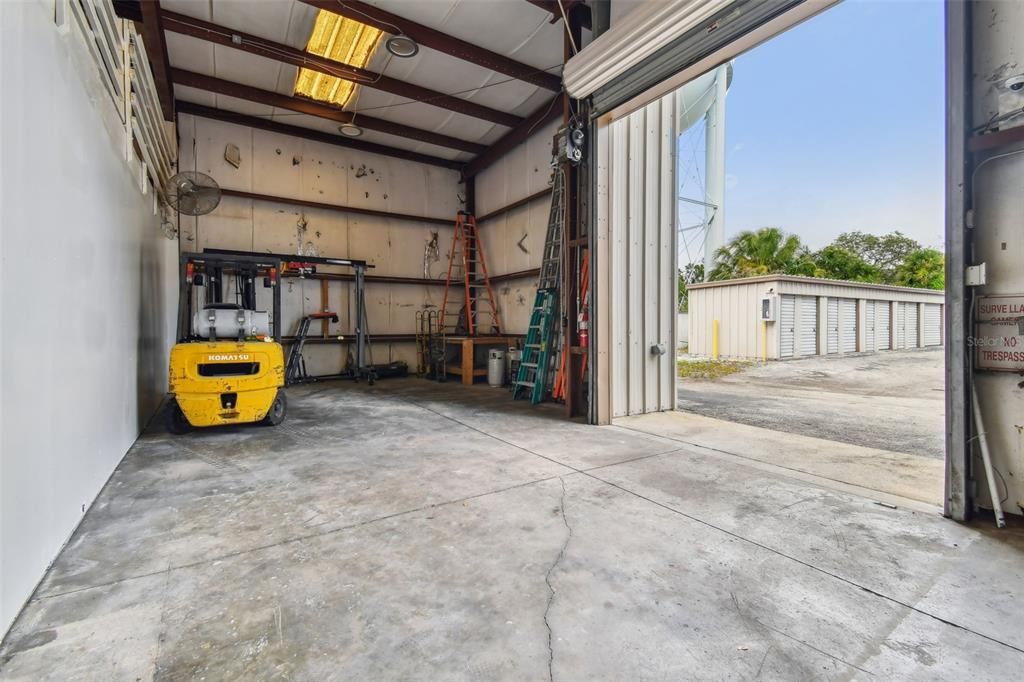 Garage, Interior
