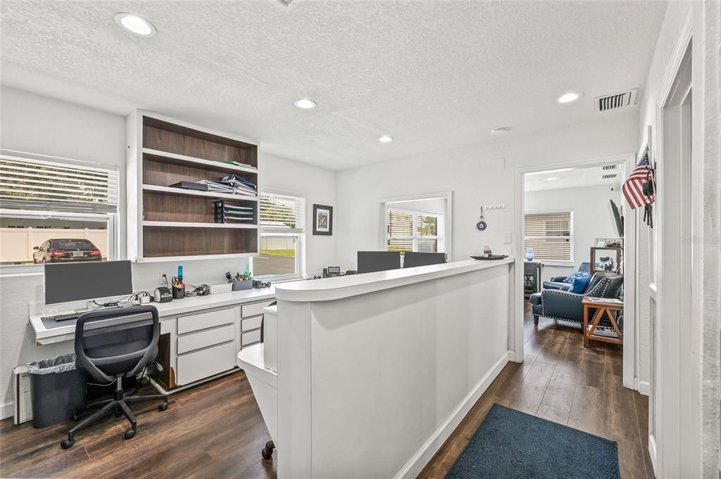 Home Office, Interior, Recessed Lighting, Wood Texture Flooring