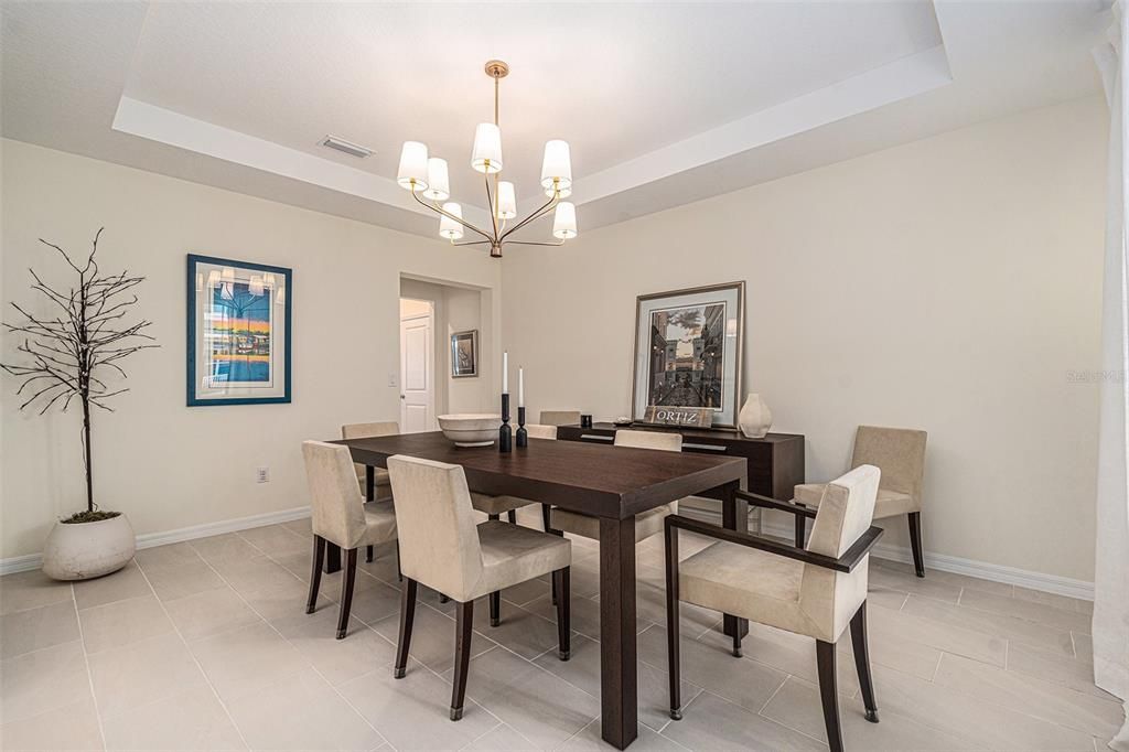 Chandelier, Dining room, Interior