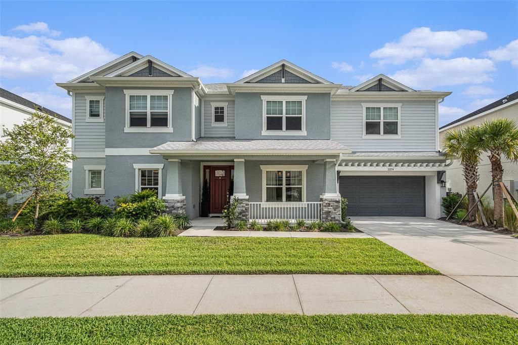 Attached, Exterior, Facade, American Craftsman