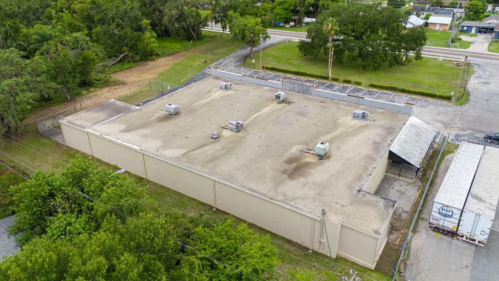 Exterior, Drone