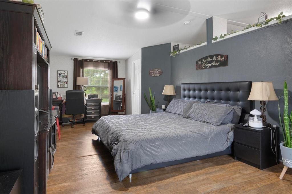 Bedroom, Home Office, Interior, Recessed Lighting, Wood Texture Flooring