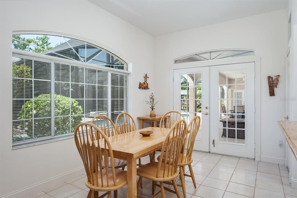 Dining room, Interior