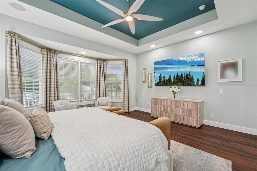 Bedroom, Interior, Recessed Lighting, Water, Wood Texture Flooring