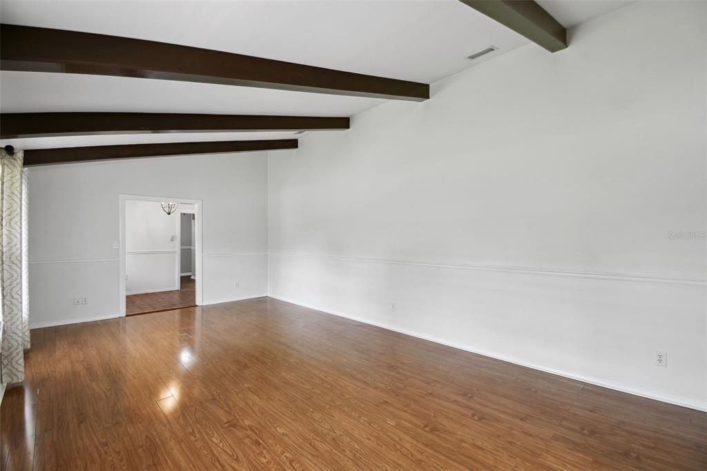 Empty room, Interior, Wooden Beams, Wood Texture Flooring