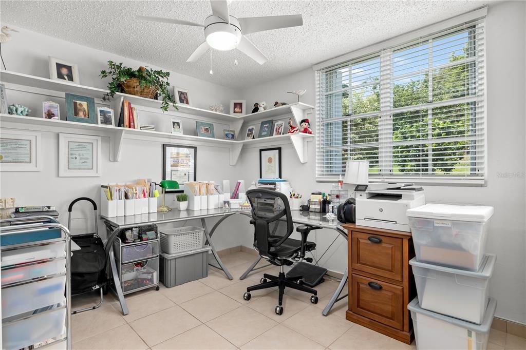 Home Office, Interior