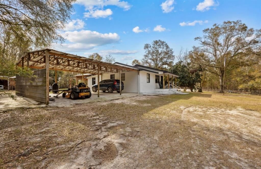 Backyard, Exterior