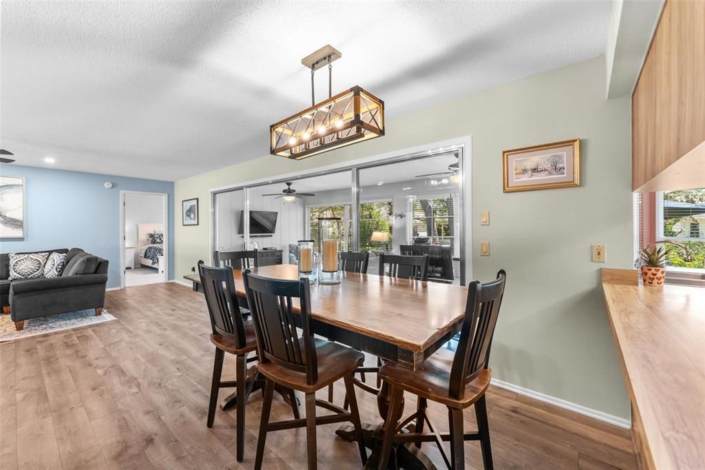 Dining room, Interior, Pendant Lights, Recessed Lighting, Wood Texture Flooring