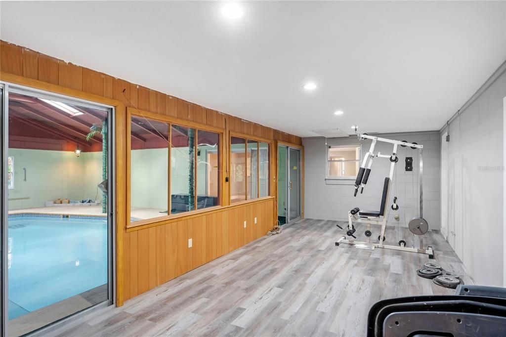 Fitness Equipment, Interior, Pool, Recessed Lighting, Sauna Room