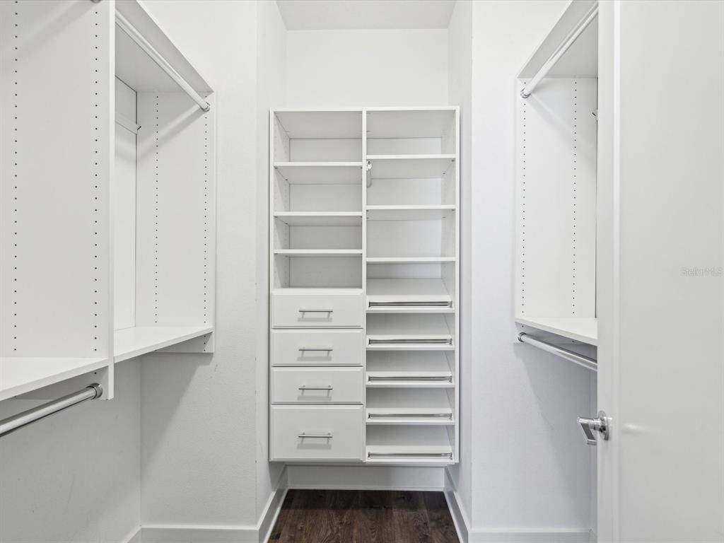Interior, Walk-in Closets, Wood Texture Flooring
