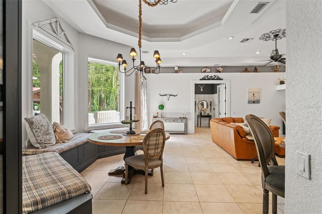 Chandelier, Dining room, Interior, Living room, Recessed Lighting