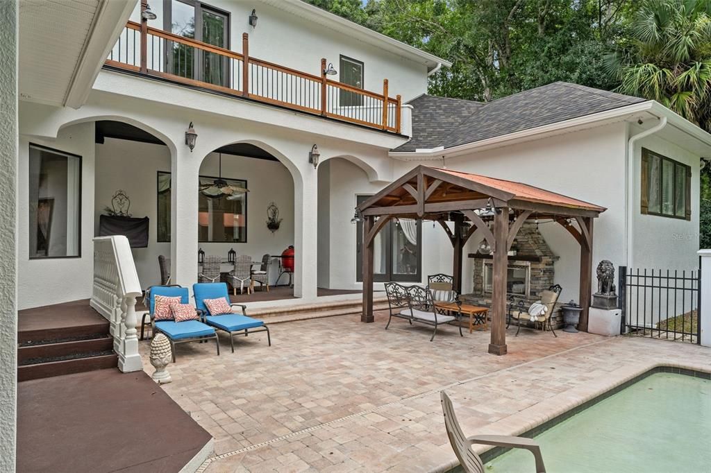 Exterior, Pool