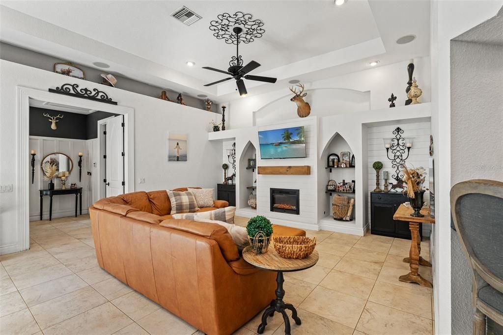 Fireplace, Interior, Living room, Recessed Lighting