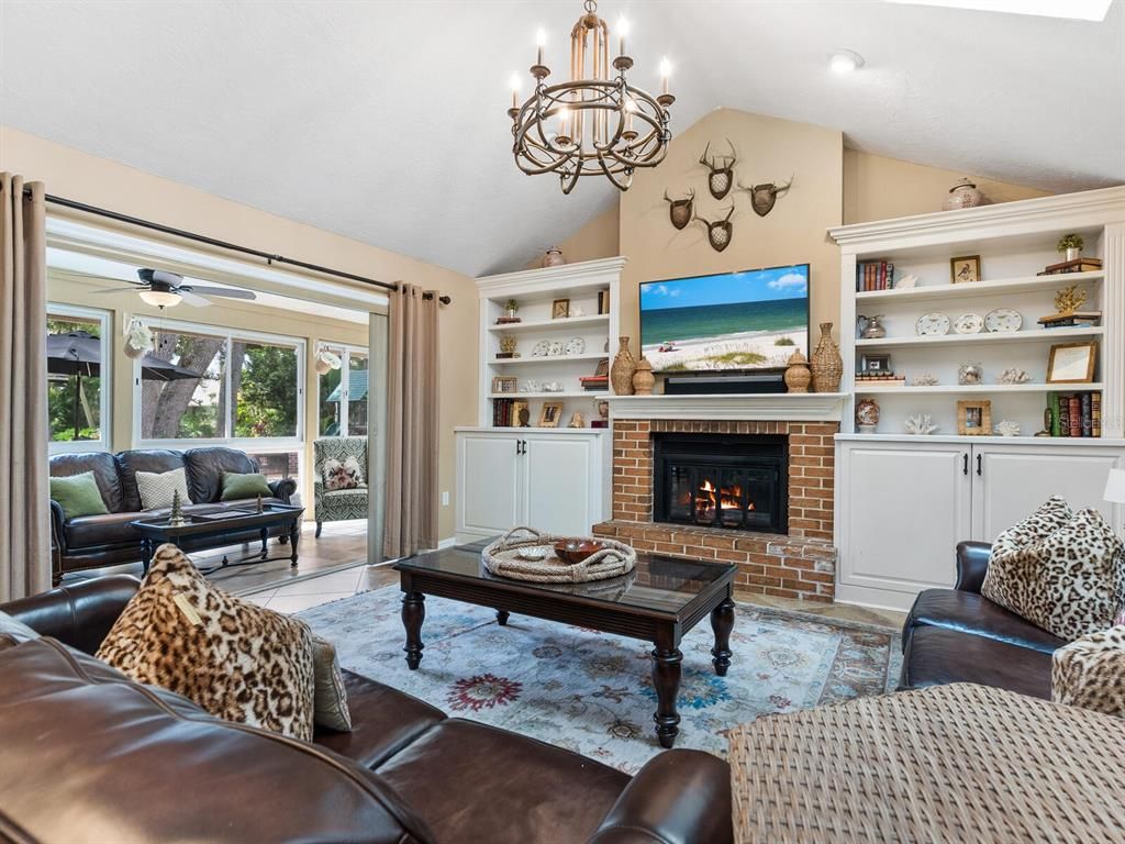 Chandelier, Fireplace, Interior, Living room, Recessed Lighting
