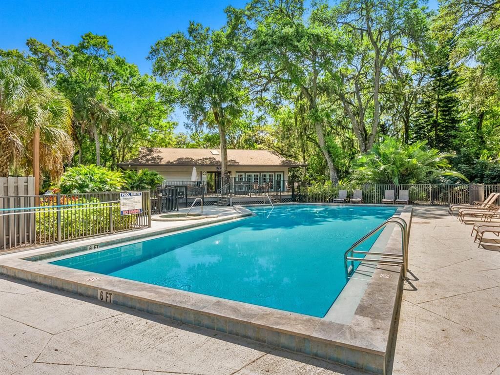 Exterior, Pool