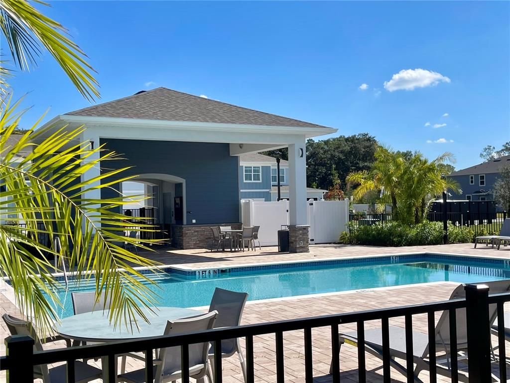 Exterior, Pool