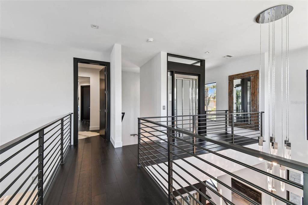 Interior, Pendant Lights, Recessed Lighting, Wood Texture Flooring