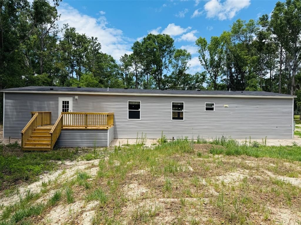 Backyard, Exterior