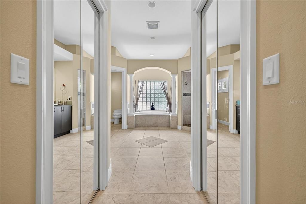 Bathroom, Interior, Recessed Lighting