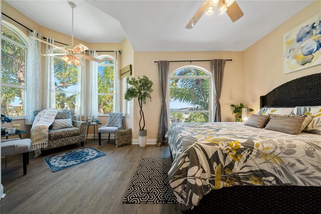 Bedroom, Interior, Pendant Lights, Wood Texture Flooring